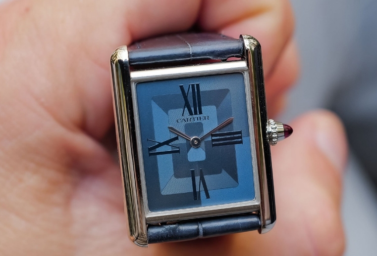 卡地亞推出Tank Louis Cartier歐洲限量版鉑金腕表（圖）