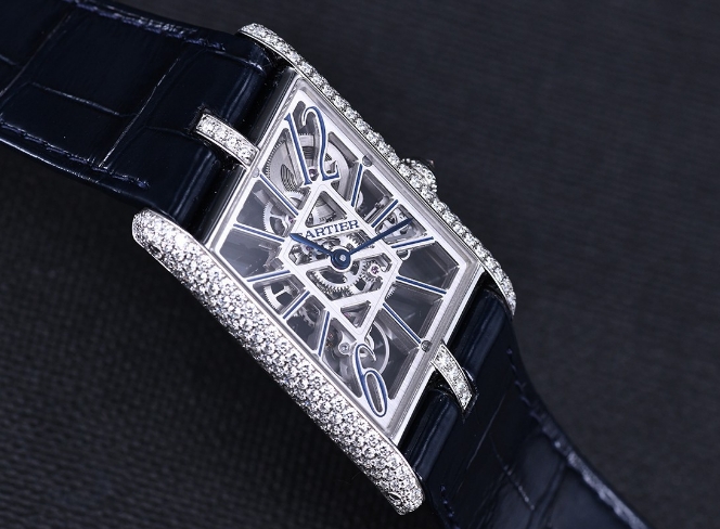 大膽創(chuàng)新！實(shí)力玩家熱愛(ài)的卡地亞珍藏款