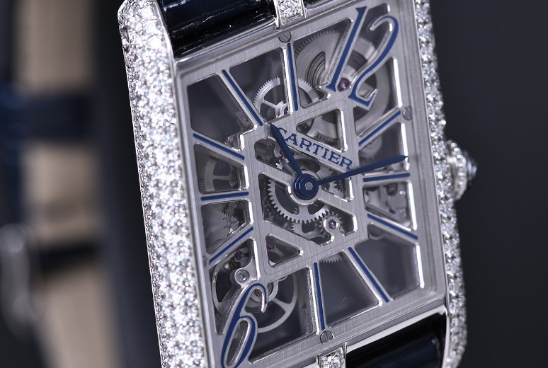 大膽創(chuàng)新！實(shí)力玩家熱愛(ài)的卡地亞珍藏款（圖）