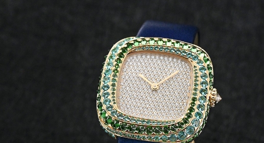 驚艷夜色品鑒卡地亞Coussin de Cartier系列腕表（圖）