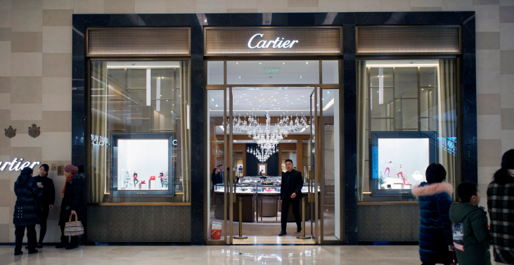 廣州卡地亞維修中心地址在哪里？（卡地亞表盤發(fā)黃）