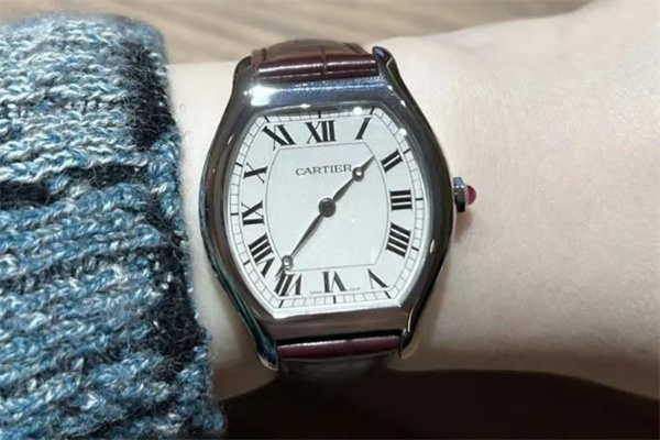 揭秘卡地亞手表偷停問題，全面解決策略大公開?。▓D）