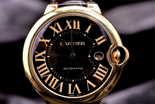 卡地亞表盤劃痕怎么修復(fù)（專業(yè)保養(yǎng)與日常護(hù)理技巧）（圖）