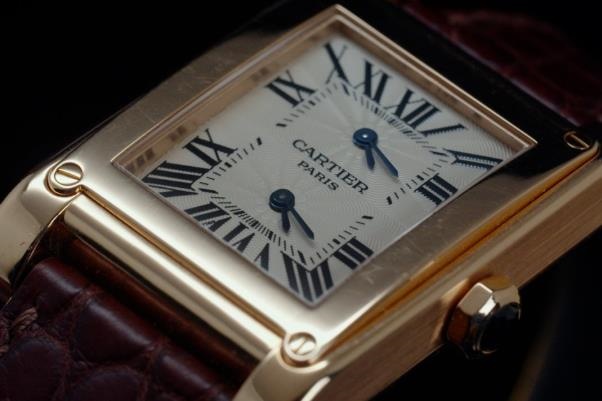 解鎖卡地亞手表進(jìn)灰處理的秘密技巧，輕松恢復(fù)腕間優(yōu)雅（圖）